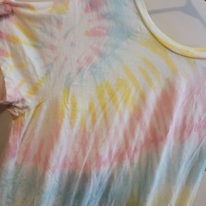 Torrid Multie Tye Dye Tshirt sz 0